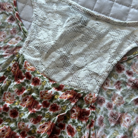 Forever 21 ladies tank top - Picture 4 of 5